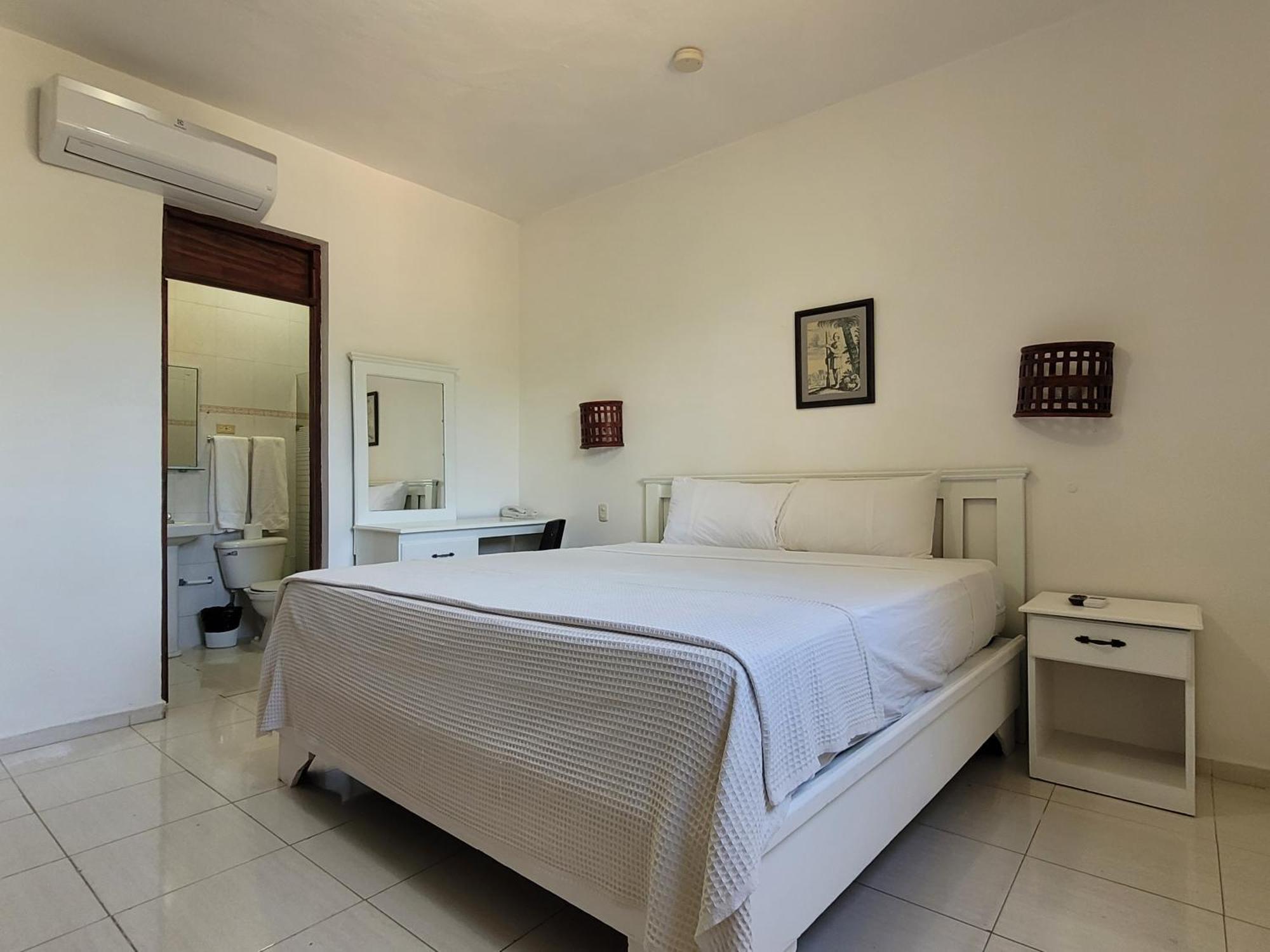 Drake Bolivar Saint-Domingue Extérieur photo